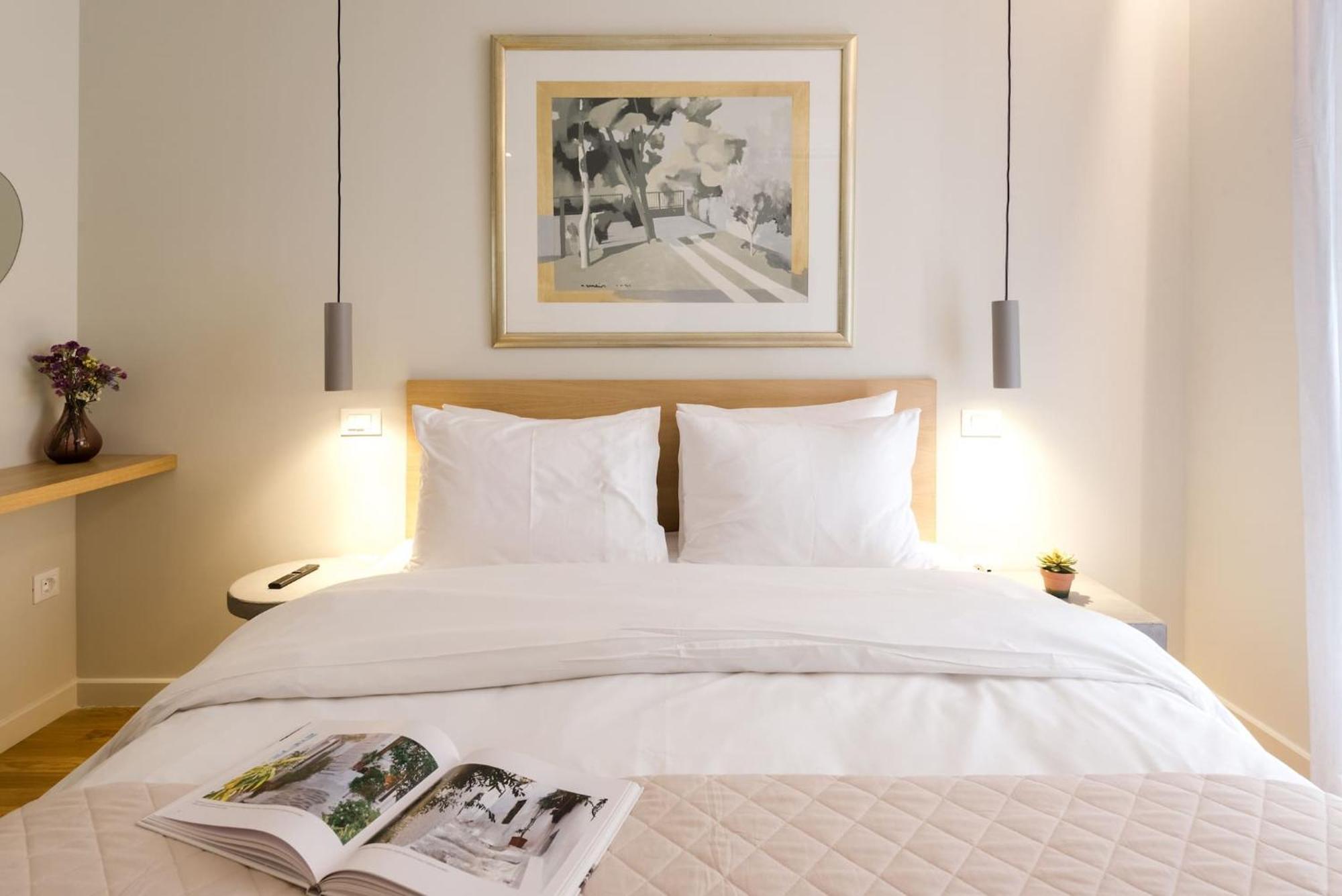 Urban Apt With Stunning Acropolis View & Roofdeck เอเธนส์ ภายนอก รูปภาพ