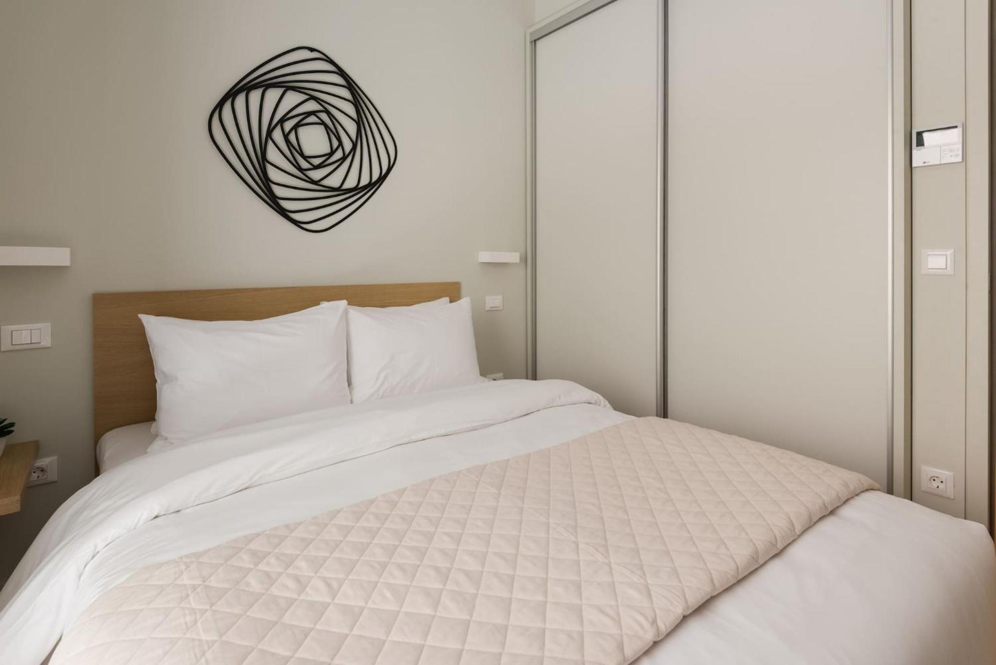 Urban Apt With Stunning Acropolis View & Roofdeck เอเธนส์ ภายนอก รูปภาพ